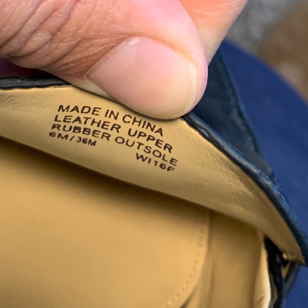 Michael Kor Flats - image 8